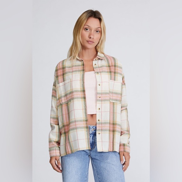 LA Hearts Pink Plaid Button Down Shirt NWT - Picture 1 of 6